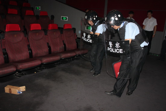 院线消防日影城现场演练